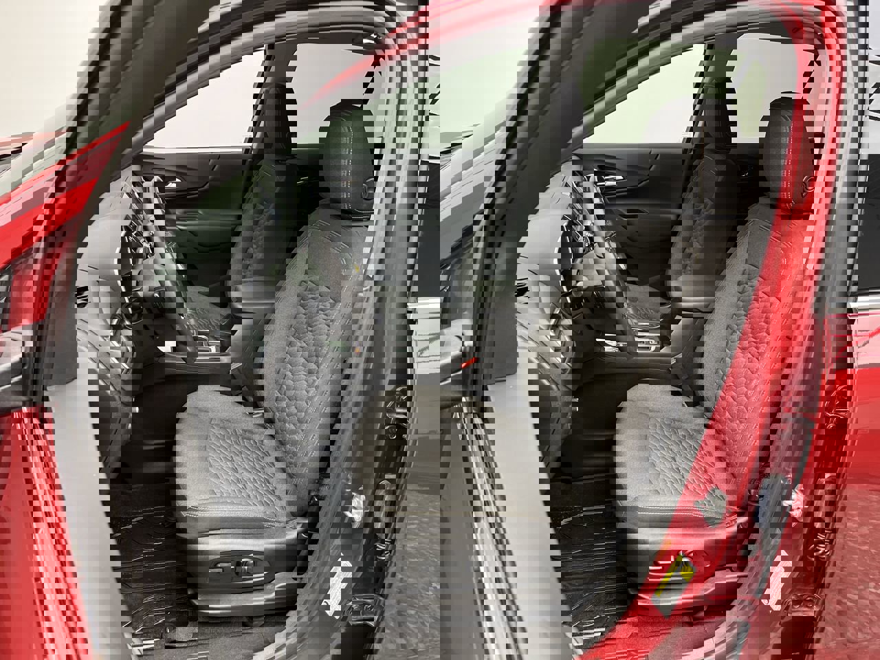 Used 2019 Chevrolet Equinox LT image 12