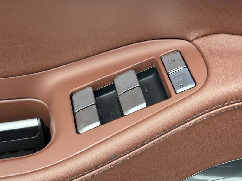New 2026 Lincoln Navigator Reserve AWD/4WD image 17