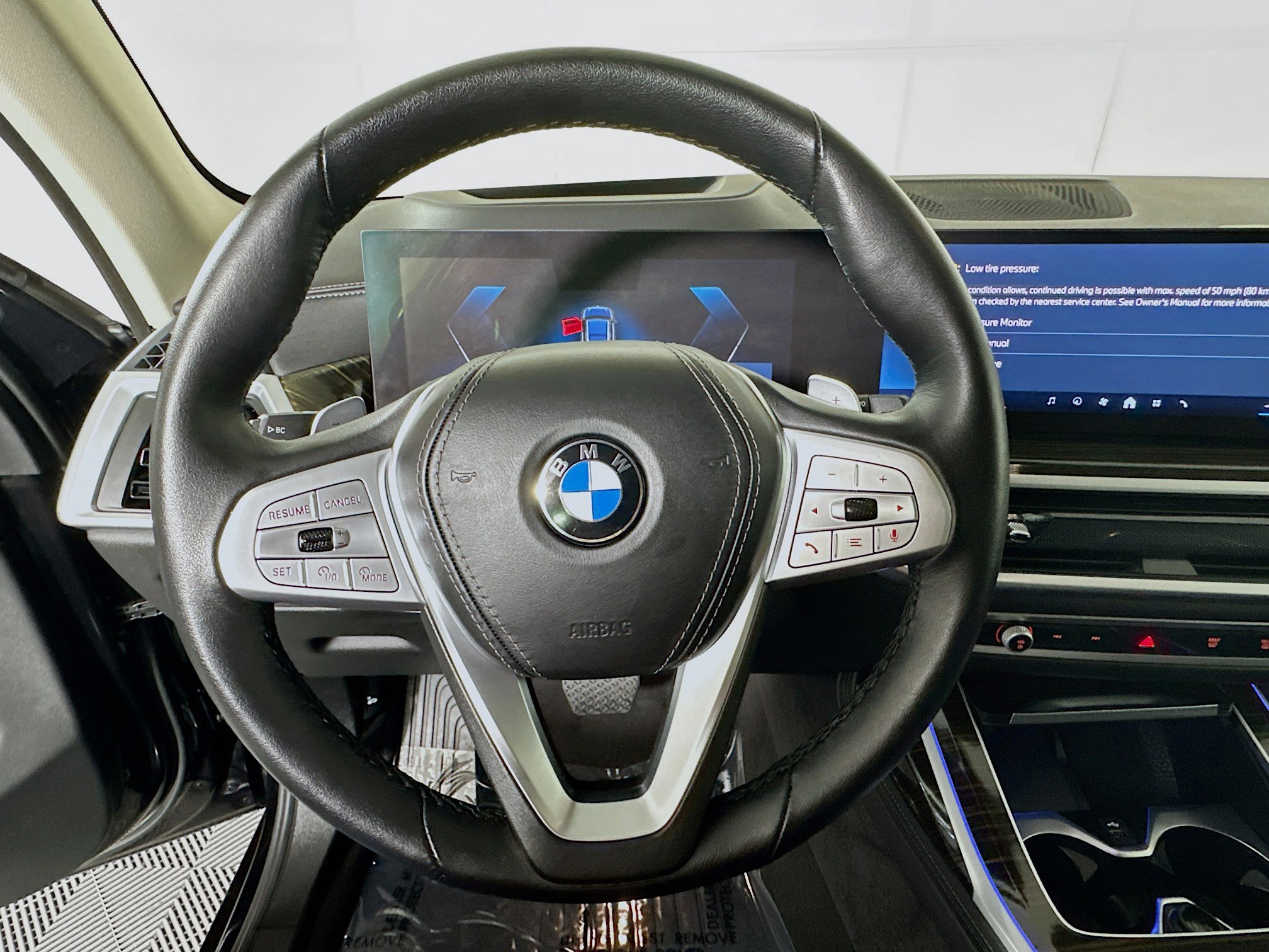 Used 2025 BMW X7 xDrive40i image 15