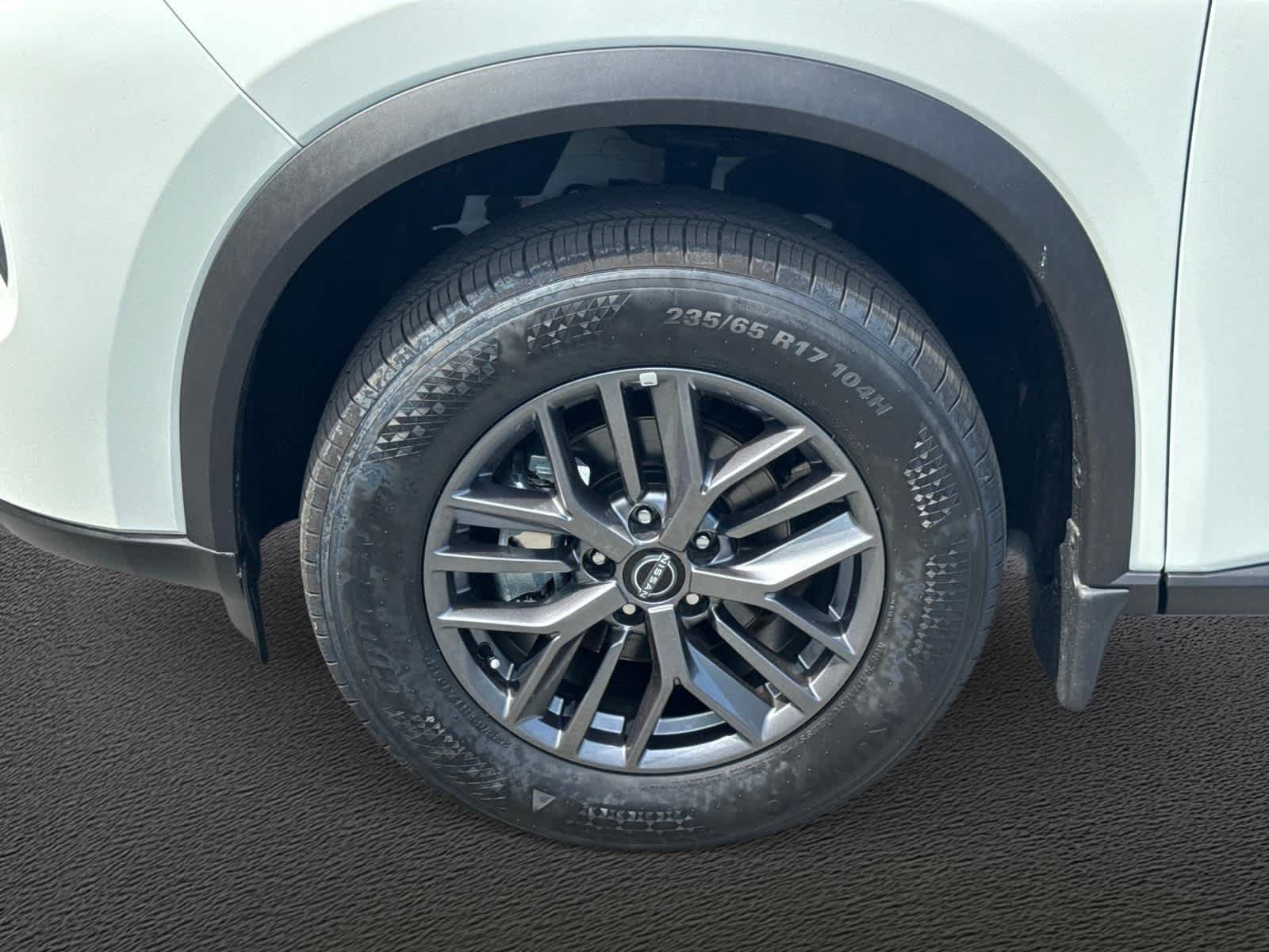 Used 2026 Nissan Rogue S AWD/4WD image 11