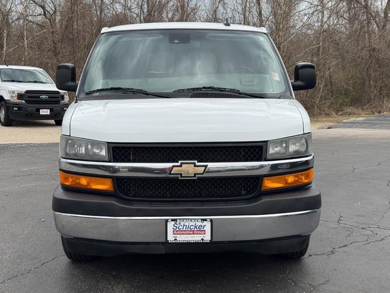Used 2020 Chevrolet Express 3500 LT w/ LT Preferred Equipment Group RWD image 10