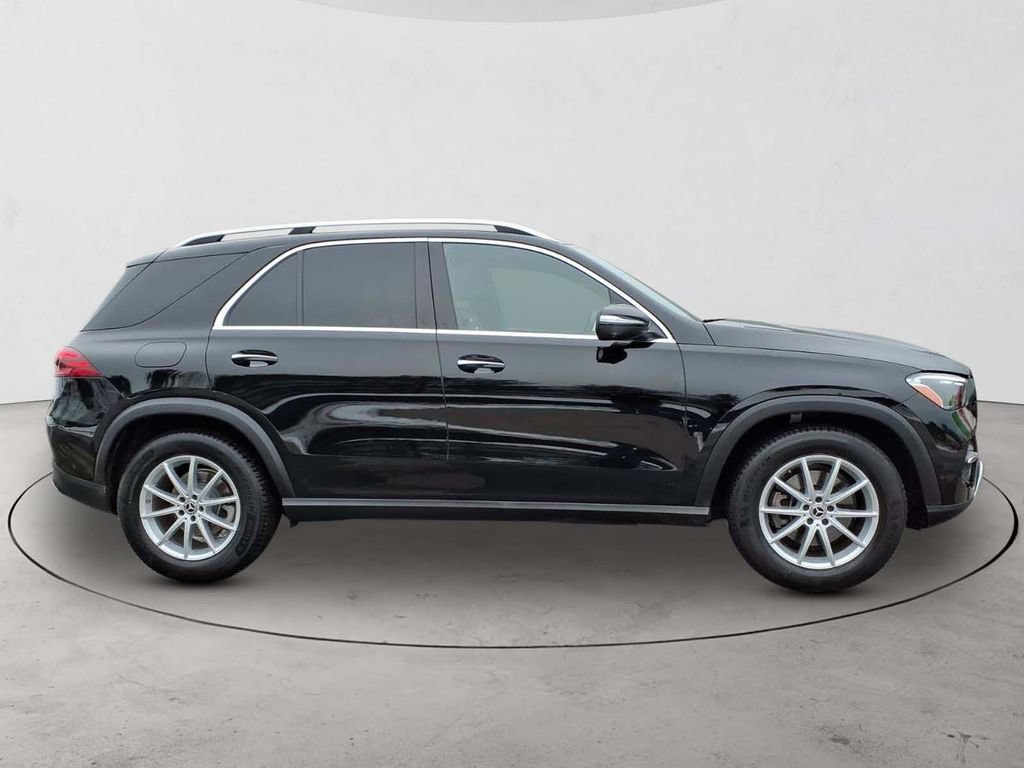 Used 2025 Mercedes-Benz GLE 350 4MATIC image 4