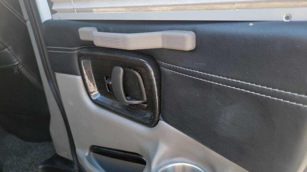 Used 2021 GMC Savana 2500 2500 3dr Cargo Van w/ Enhanced Convenience Package image 25