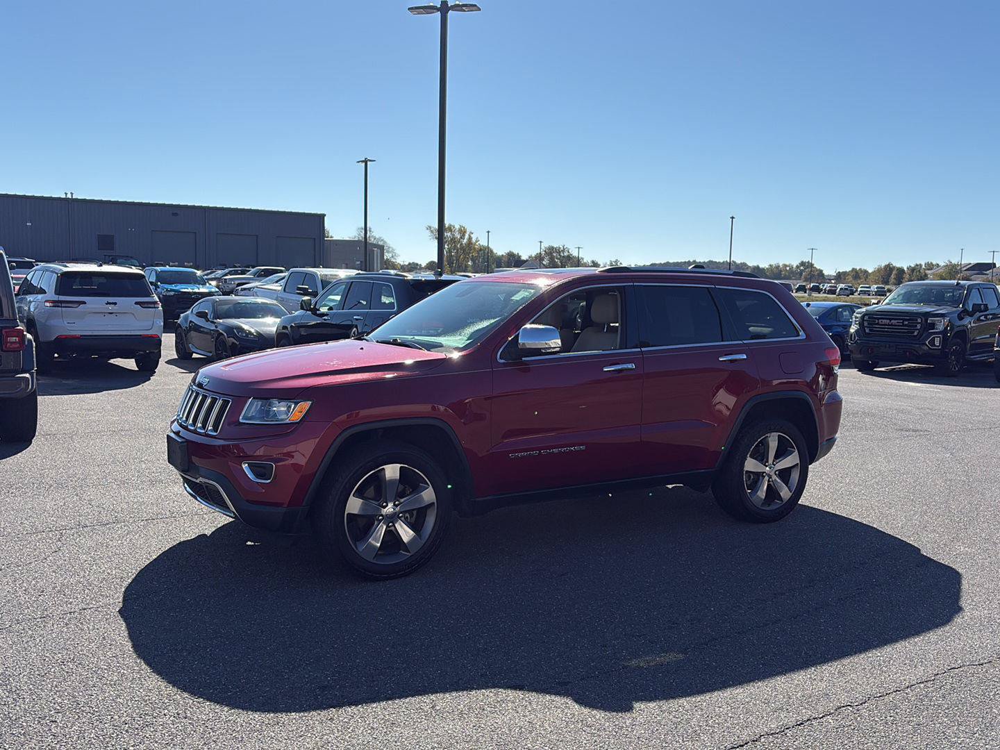 Used 2015 Jeep Grand Cherokee Limited AWD/4WD image 2