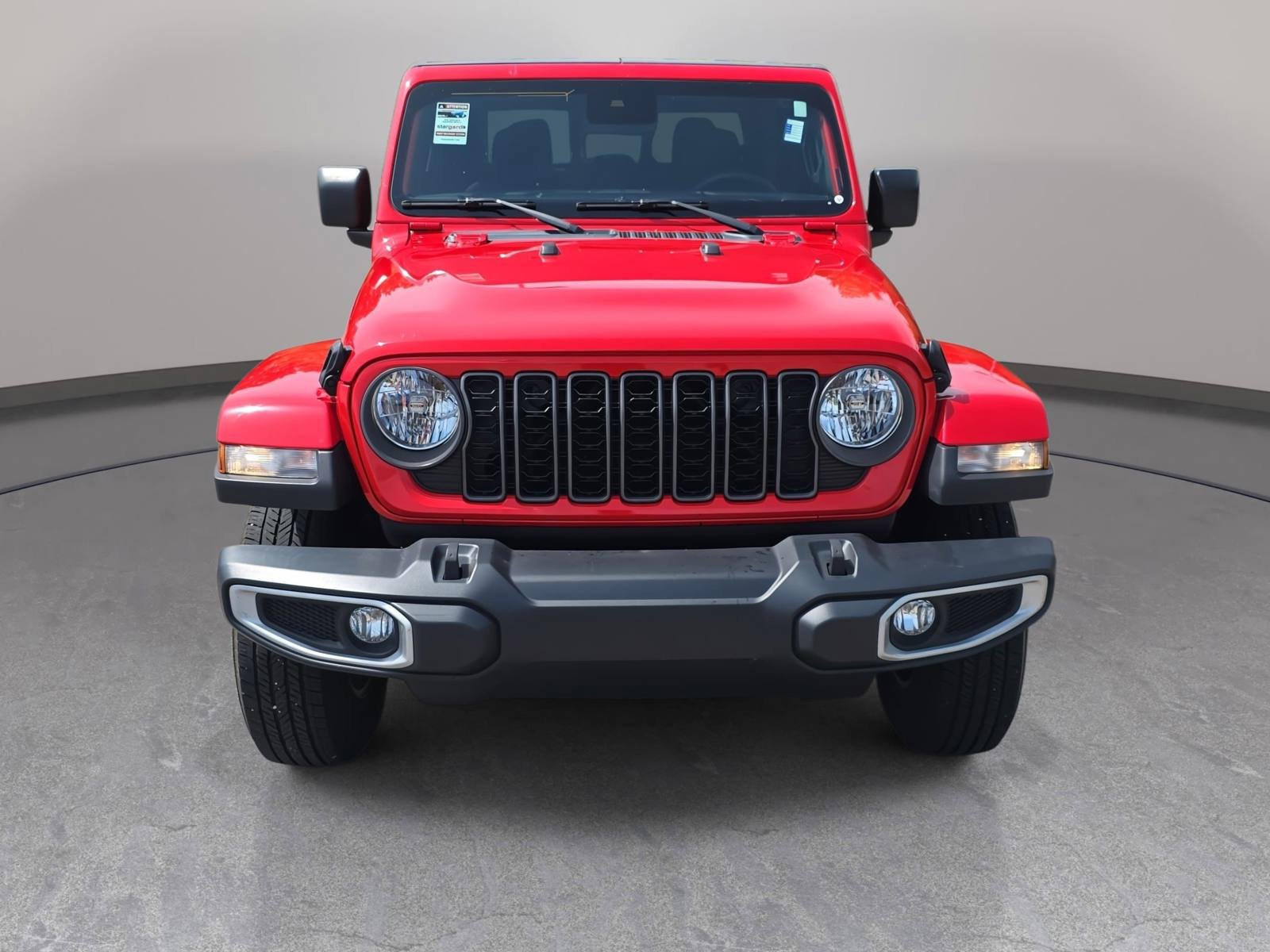Used 2024 Jeep Gladiator Sport image 2
