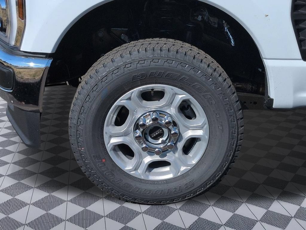 New 2026 Ford F250 XLT w/ XLT Premium Package AWD/4WD image 34