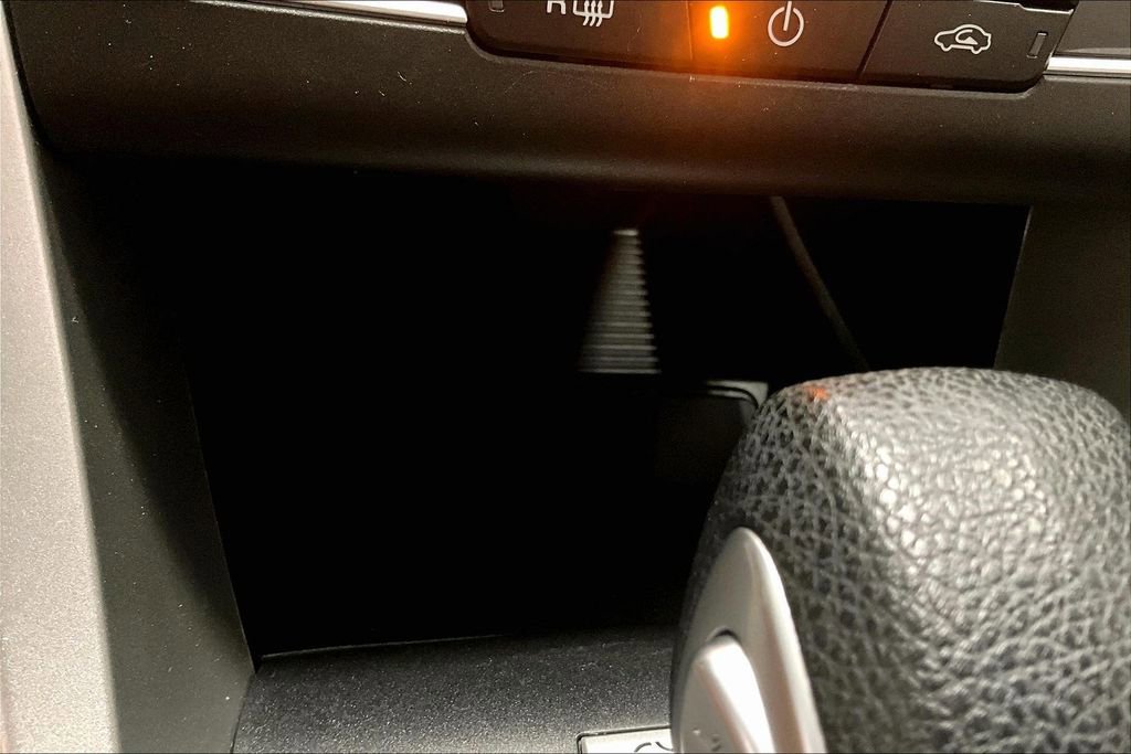 Used 2016 Ford Fusion SE image 16