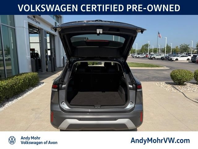 Used 2026 Volkswagen Tiguan SE AWD/4WD image 9