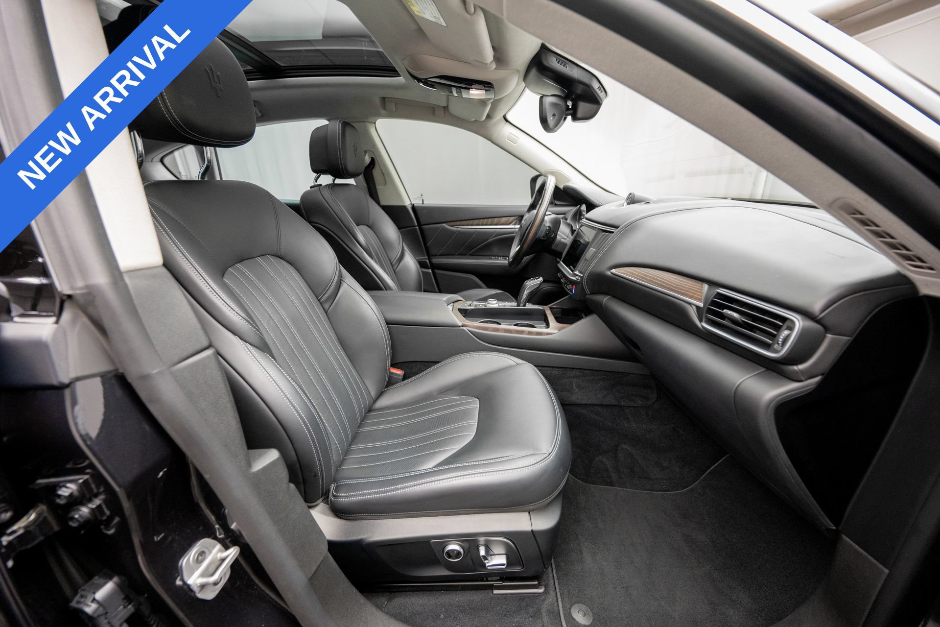 Used 2022 Maserati Levante GT AWD/4WD image 14