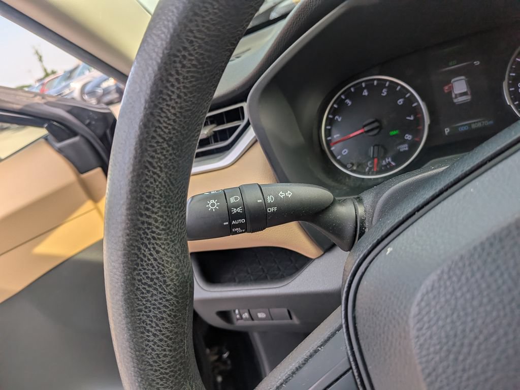 Used 2020 Toyota RAV4 XLE w/ All Weather Liner Package AWD/4WD image 26