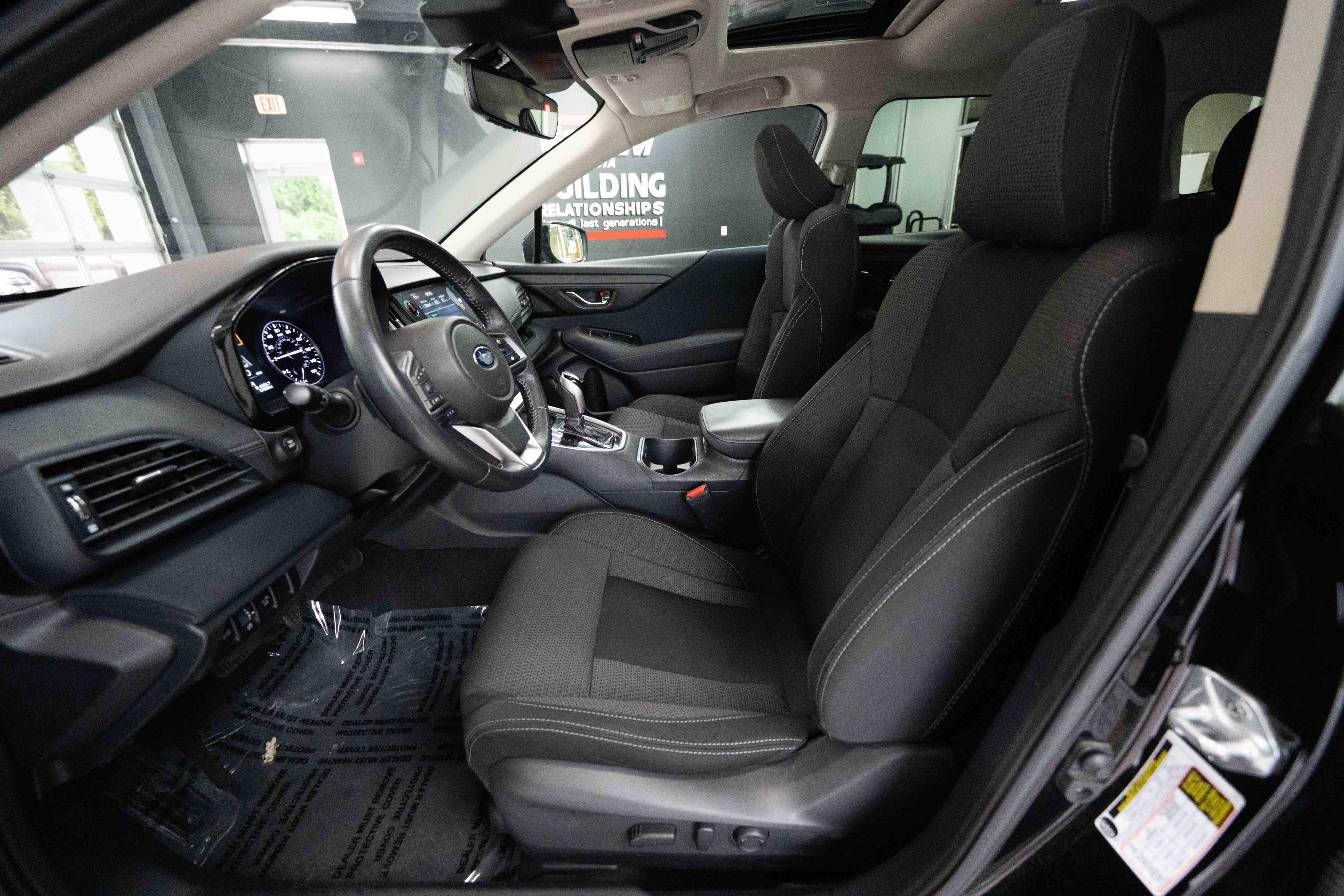 Used 2023 Subaru Outback Premium AWD/4WD image 9