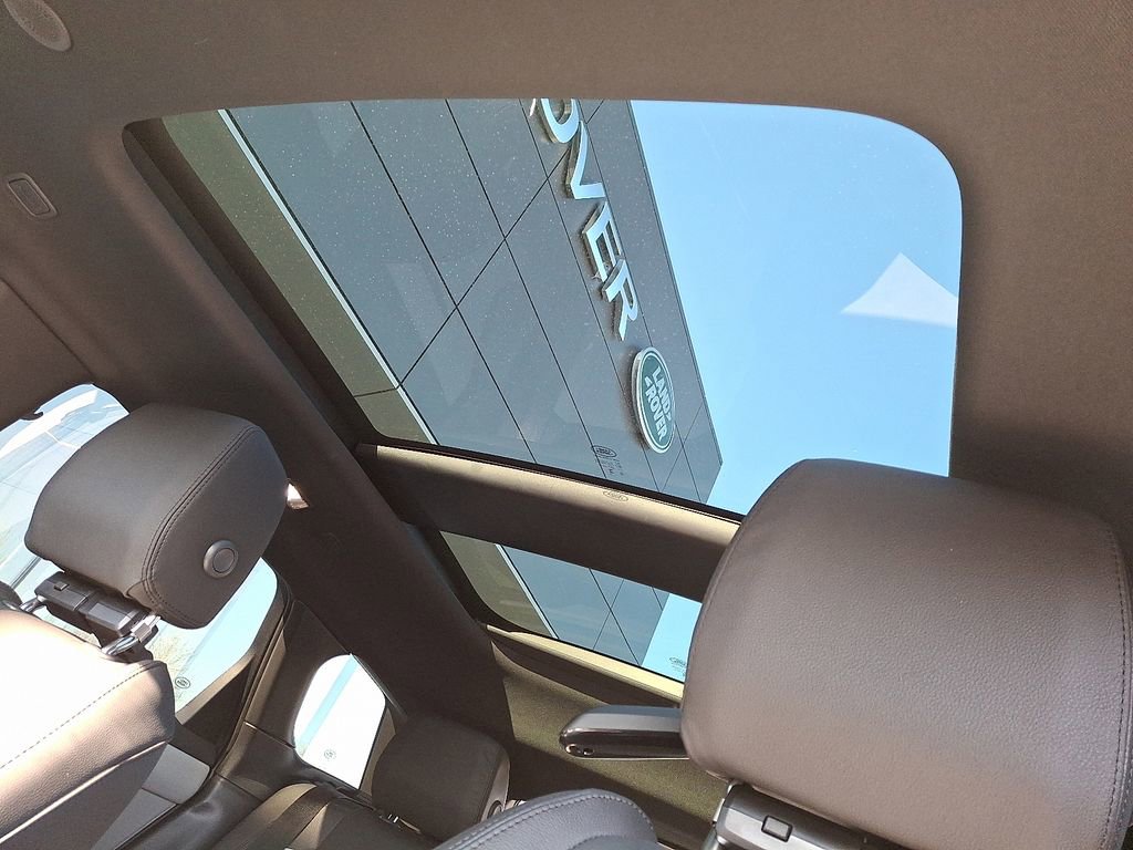 New 2026 Land Rover Range Rover Evoque Dynamic SE image 10