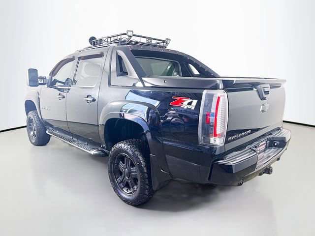 Used 2013 Chevrolet Avalanche LT w/ Suspension Package, Off-Road image 8