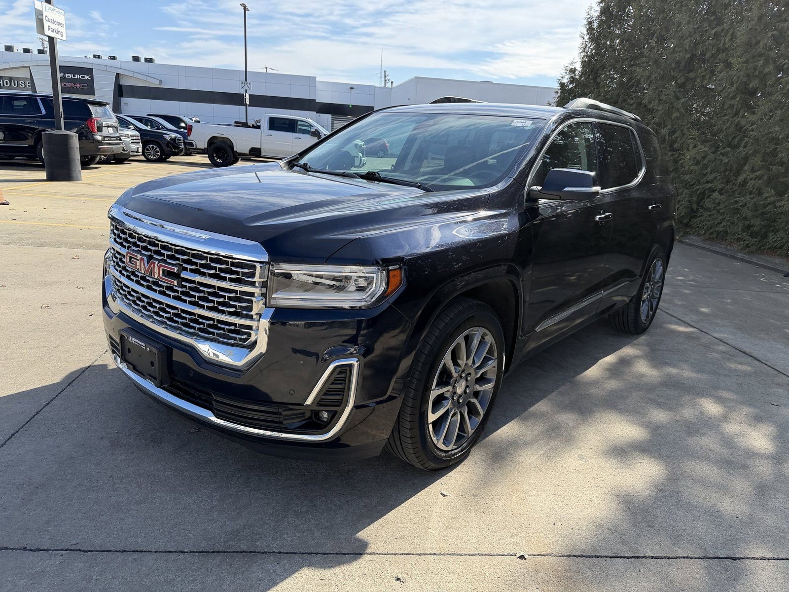 Used 2021 GMC Acadia Denali w/ Trailering Package image 7