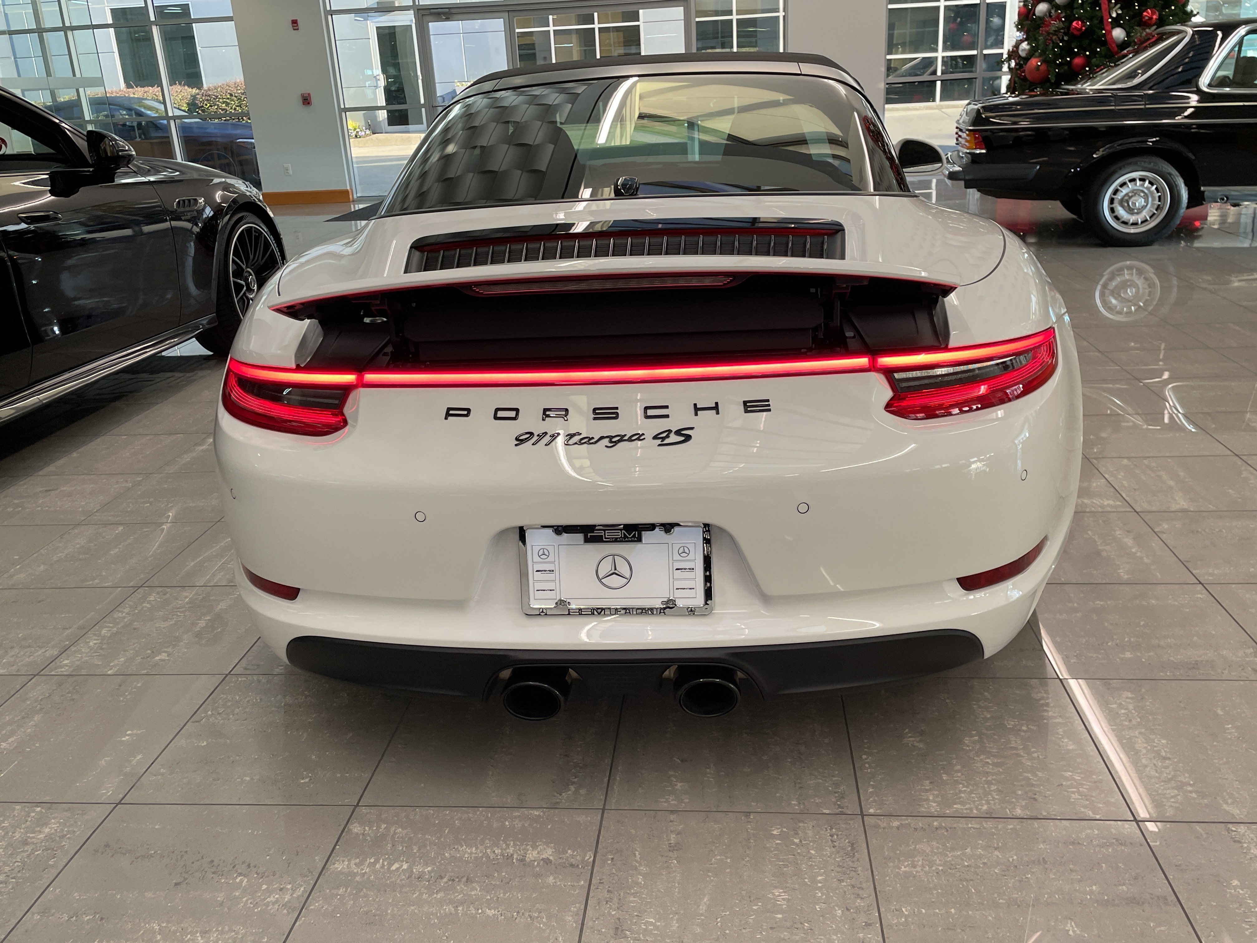 Used 2019 Porsche 911 Targa 4S image 15