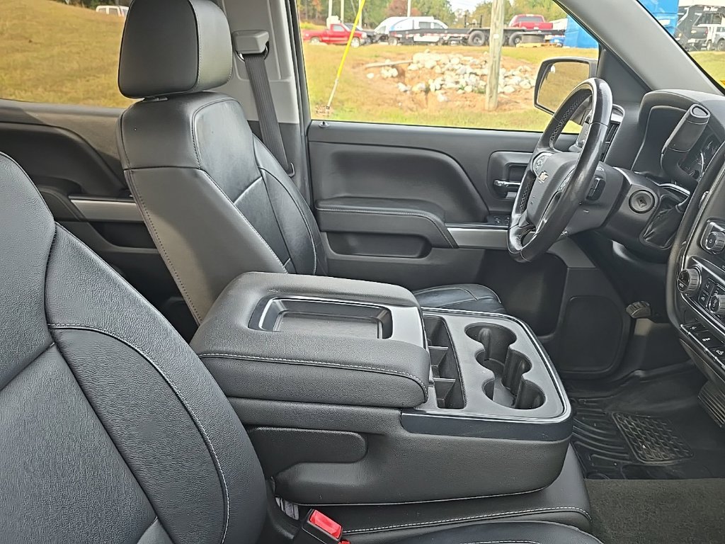 Used 2018 Chevrolet Silverado 1500 LT w/ All Star Edition AWD/4WD image 3