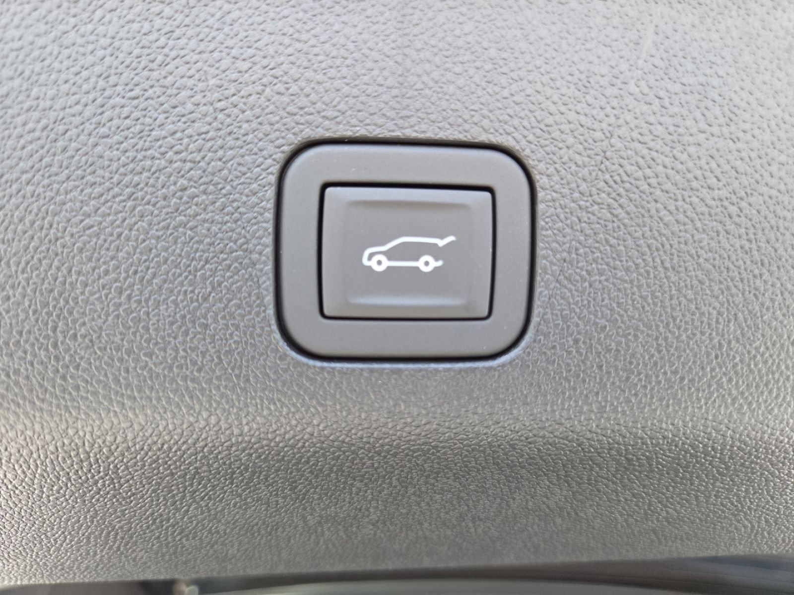 New 2026 GMC Yukon Elevation w/ Elevation Premium Package RWD image 25