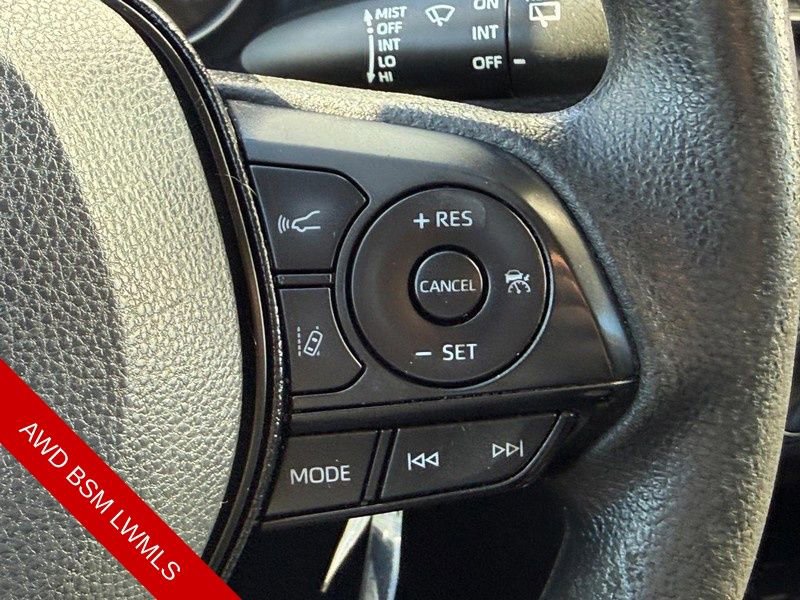 Used 2019 Toyota RAV4 LE w/ All Weather Liner Package AWD/4WD image 21