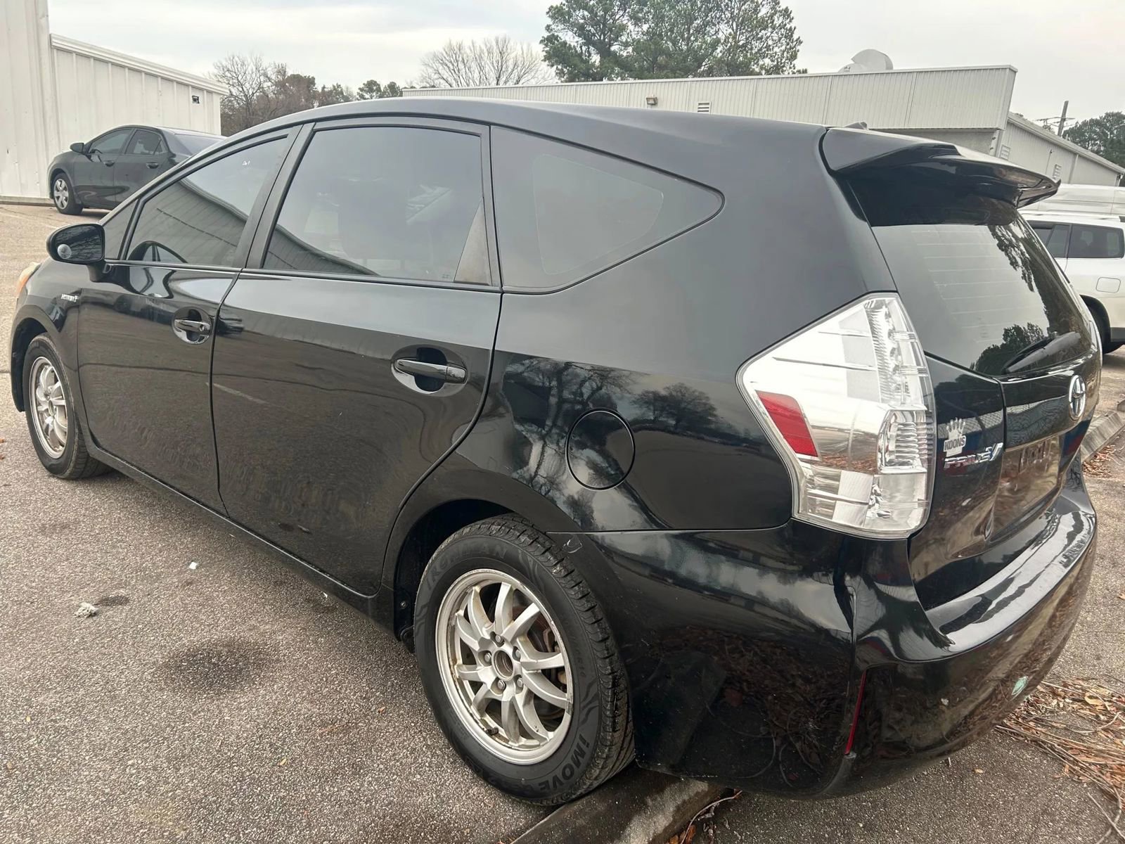 Used 2012 Toyota Prius V Two FWD image 10