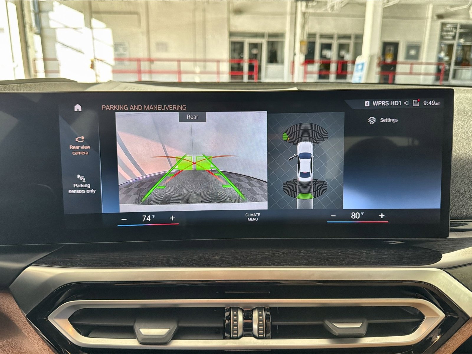 Used 2024 BMW 330i xDrive Sedan w/ Premium Package image 19