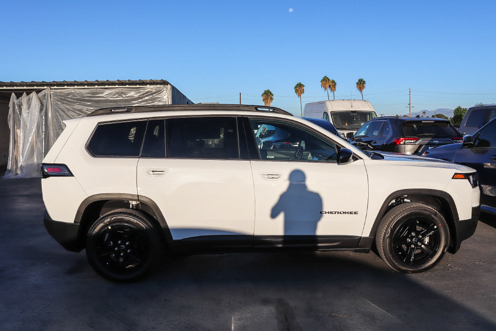 New 2026 Jeep Cherokee Laredo AWD/4WD image 13
