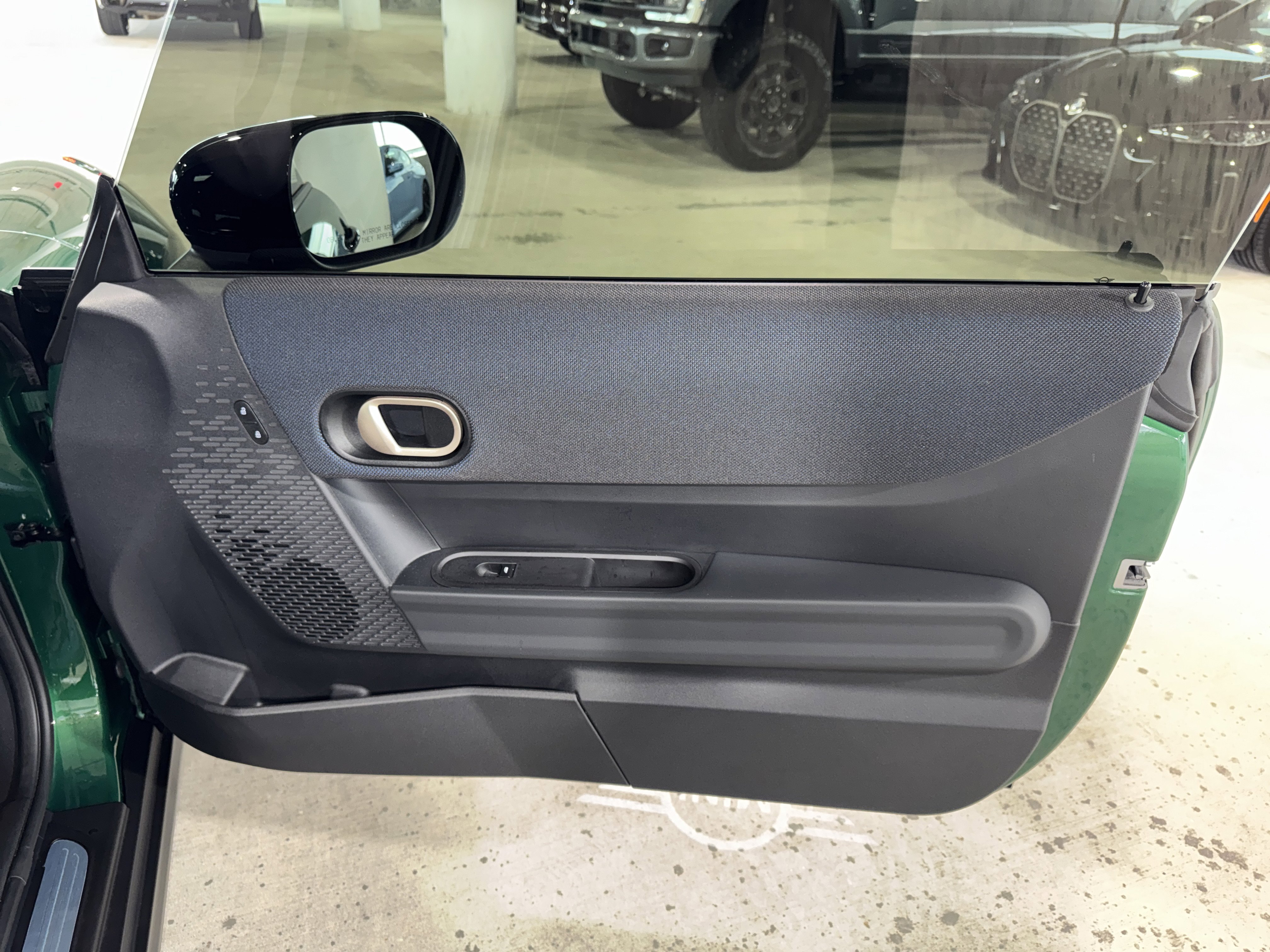 Certified 2025 MINI Cooper S FWD image 30