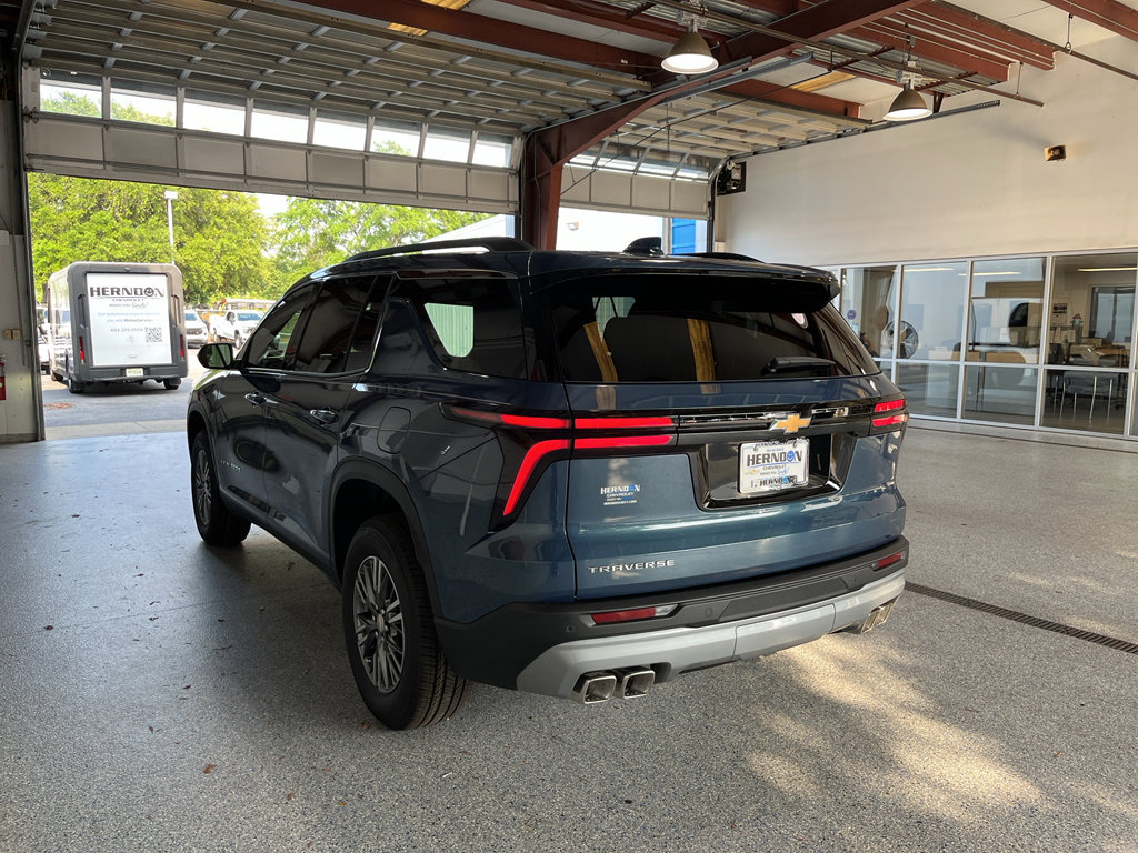 New 2026 Chevrolet Traverse LT FWD image 6