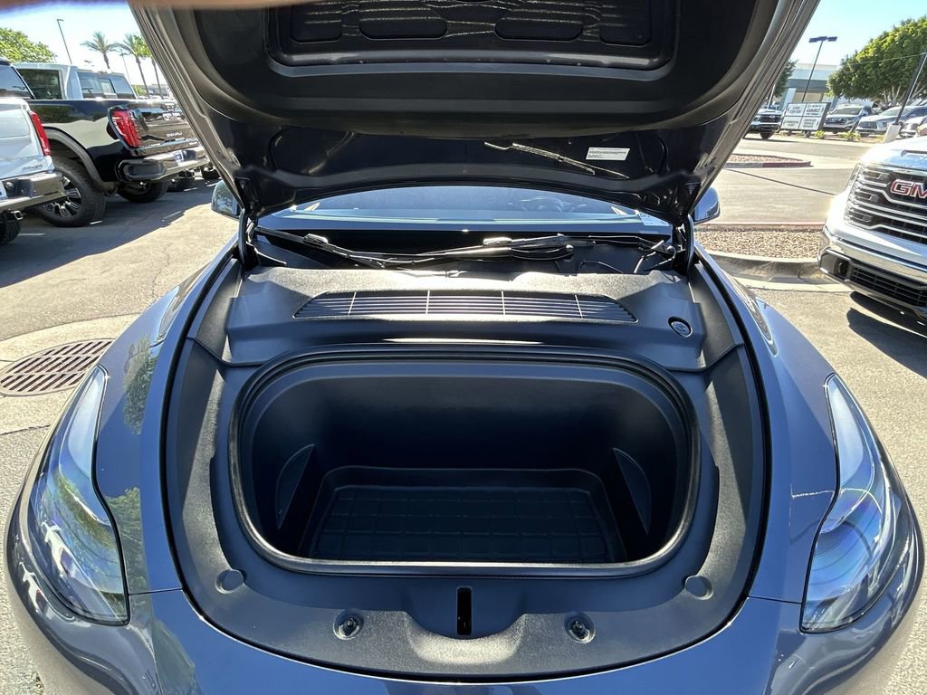 Used 2023 Tesla Model Y 2WD image 30