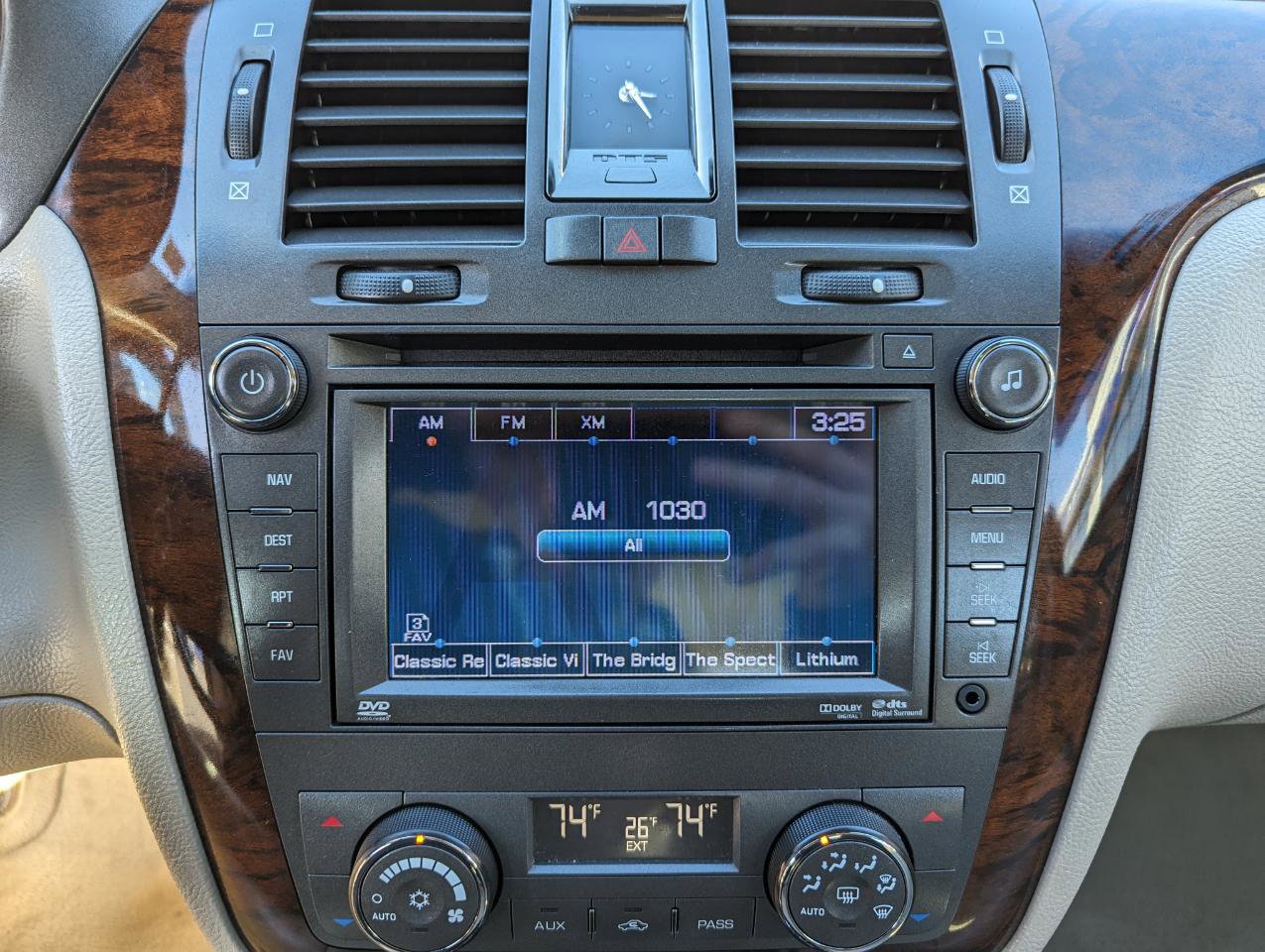 Used 2011 Cadillac DTS Premium w/ Driver Awareness Package FWD image 21