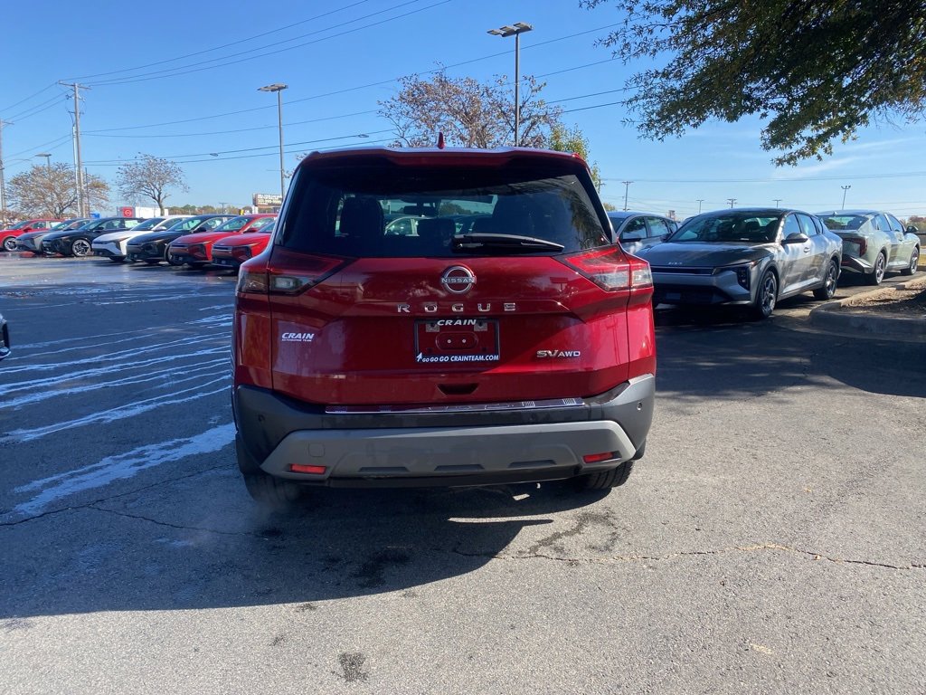 Used 2023 Nissan Rogue SV image 6