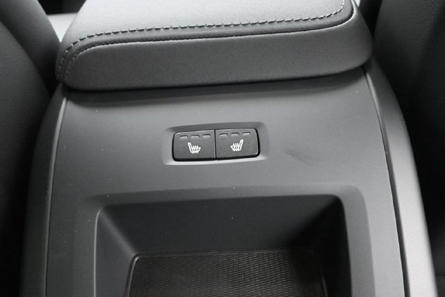 New 2027 Volvo XC60 B5 Core AWD/4WD image 31