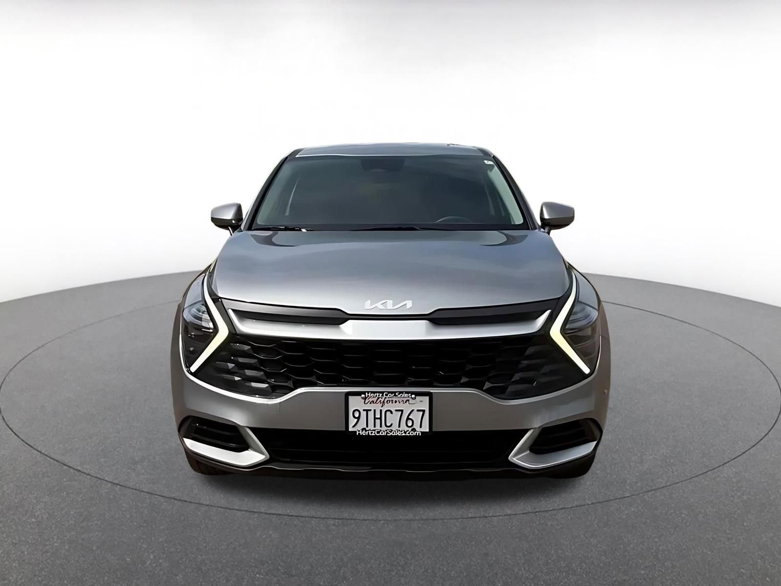 Used 2025 Kia Sportage LX FWD image 4