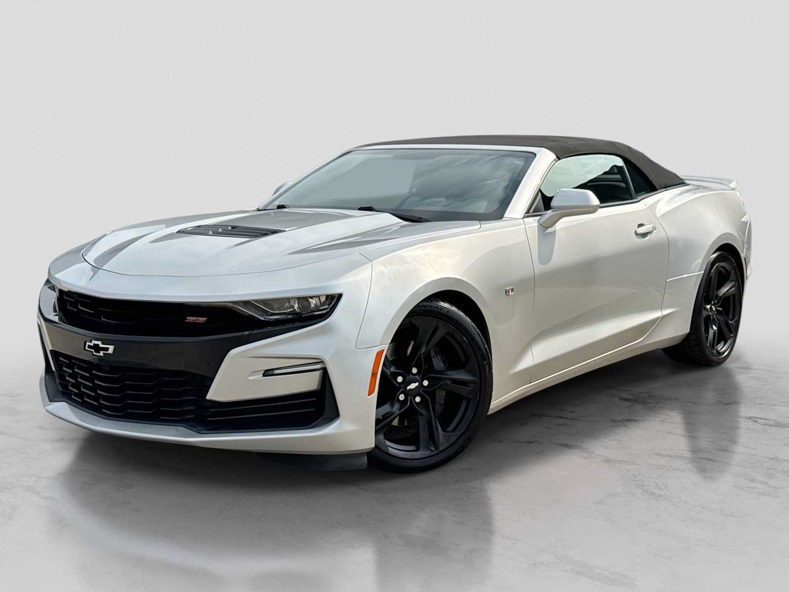 Used 2019 Chevrolet Camaro SS RWD image 1