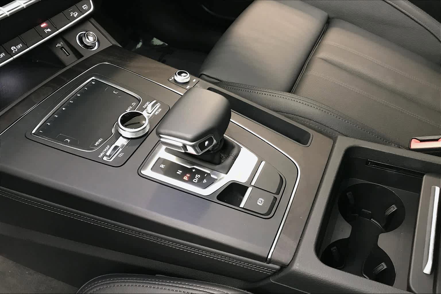Used 2019 Audi Q5 2.0T Premium Plus w/ Premium Plus Package AWD/4WD image 15