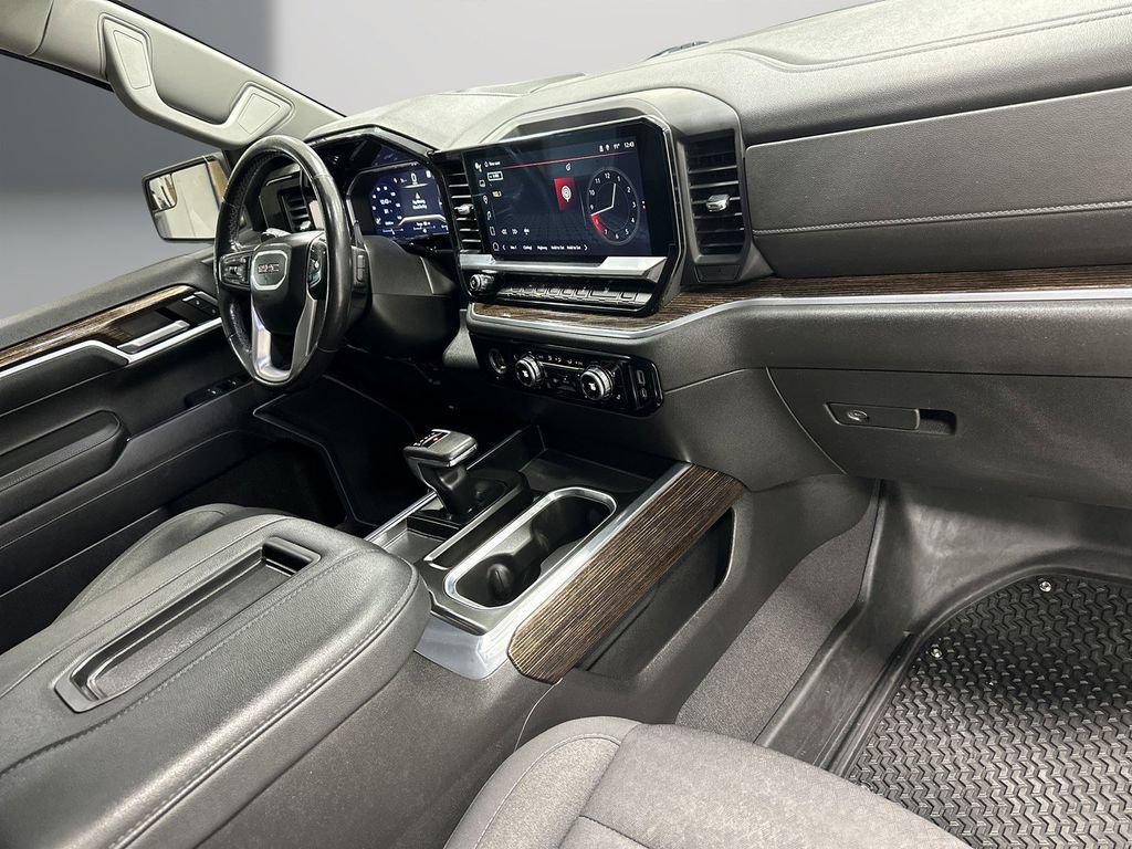 Used 2022 GMC Sierra 1500 Elevation RWD image 16