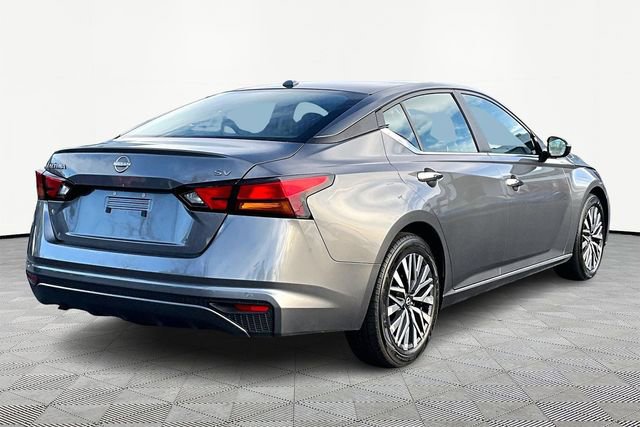 Used 2024 Nissan Altima 2.5 SV image 5