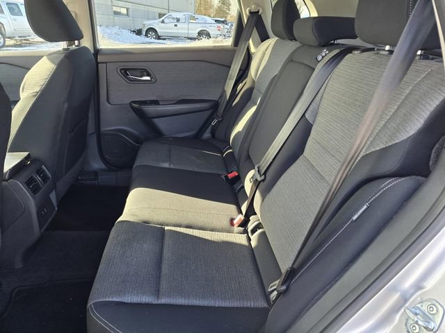 Used 2023 Nissan Rogue SV image 24
