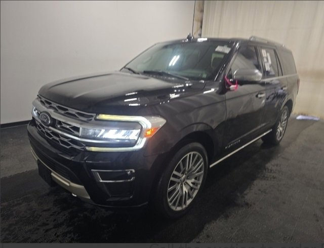Used 2022 Ford Expedition Platinum image 4