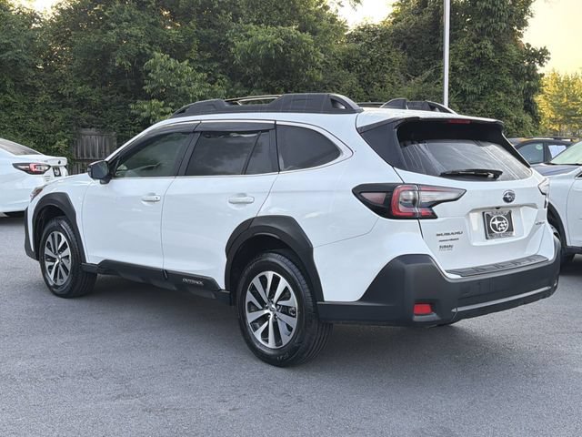Used 2025 Subaru Outback Premium AWD/4WD image 9