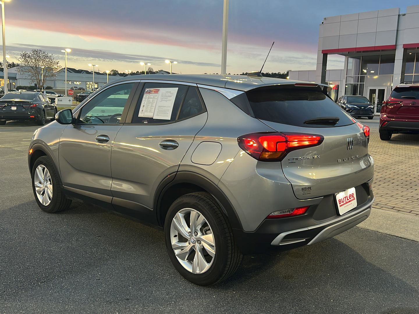 Used 2025 Buick Encore GX Preferred image 4