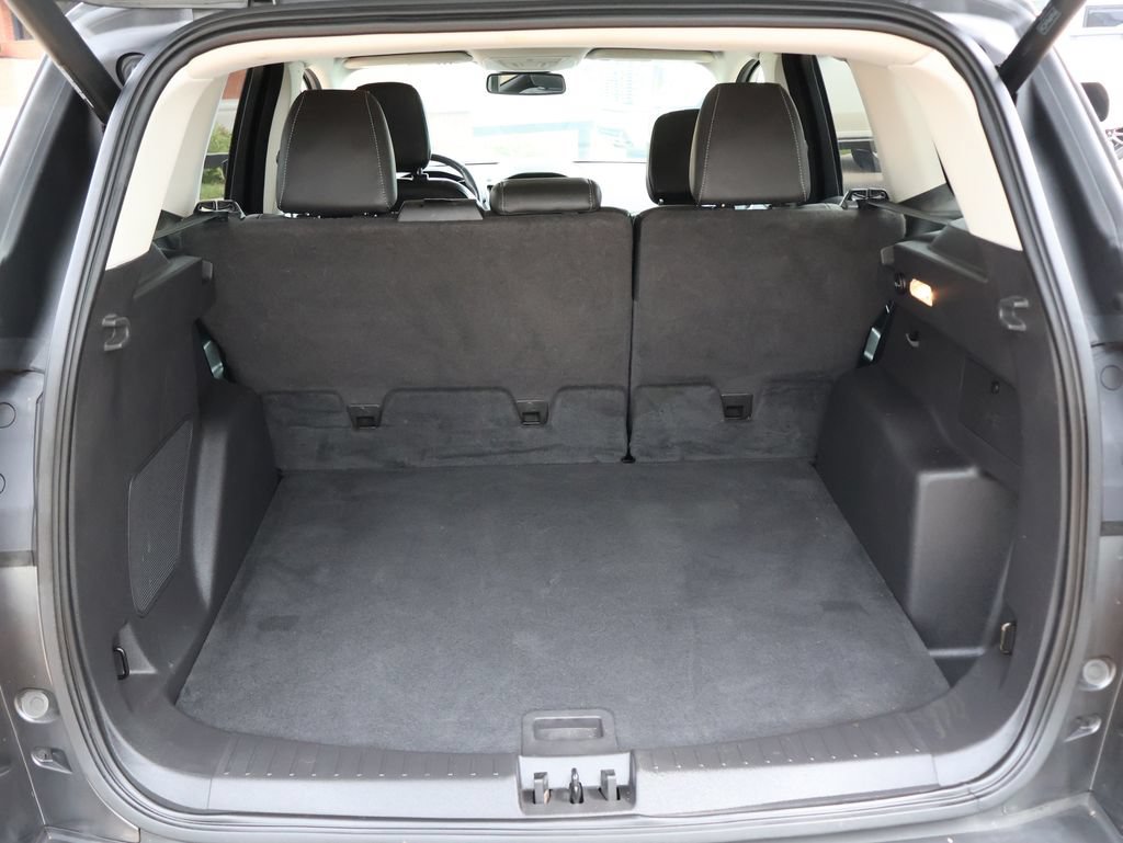 Used 2019 Ford Escape Titanium FWD image 7