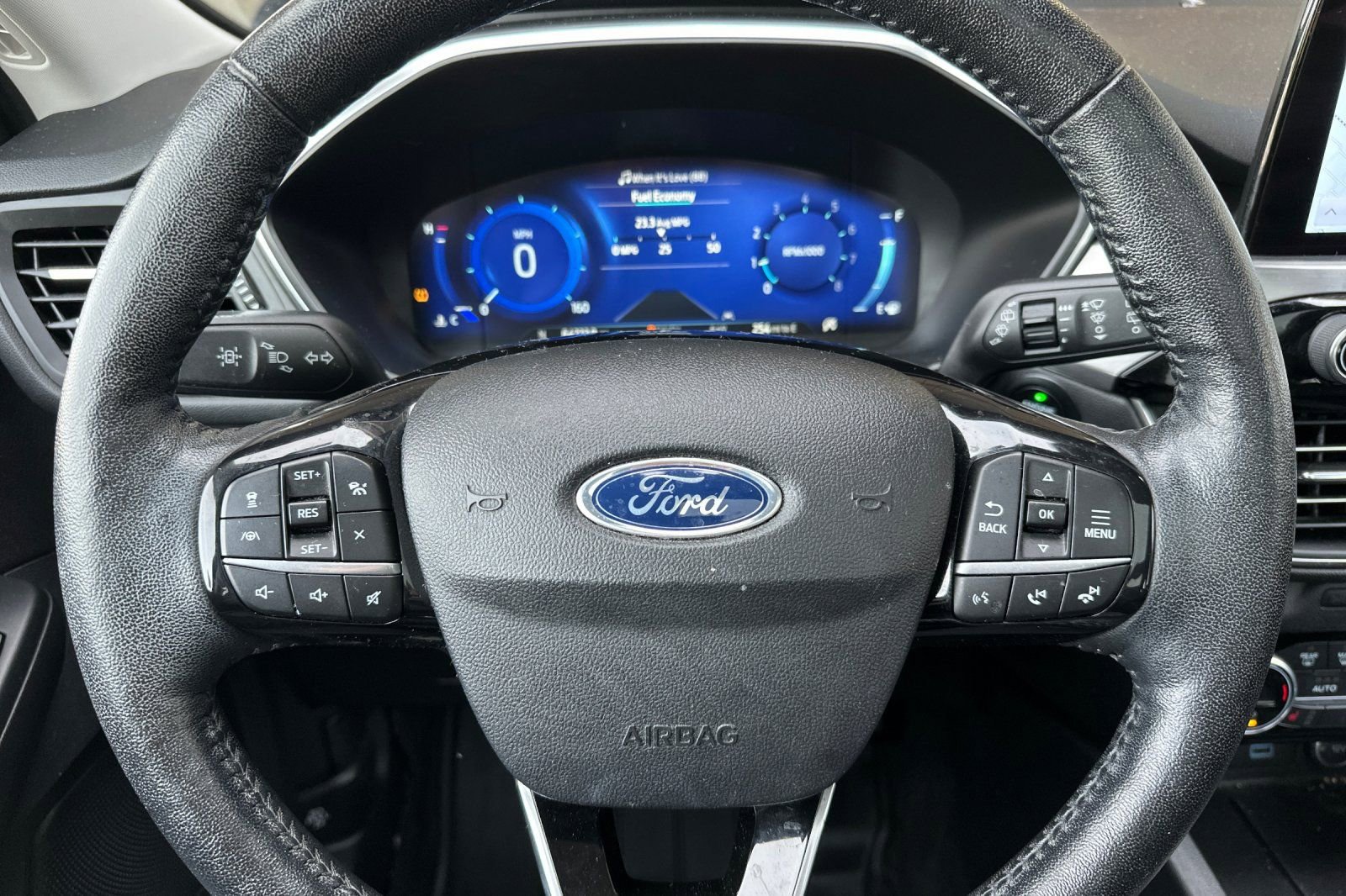 Used 2021 Ford Escape Titanium AWD/4WD image 19