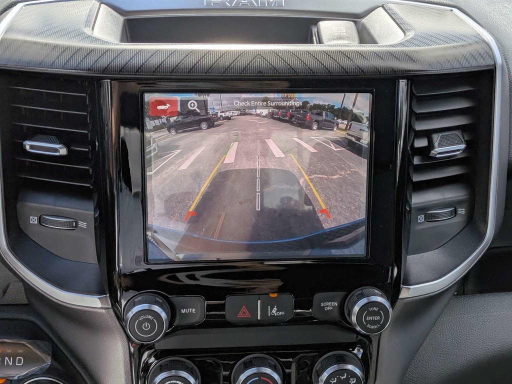 New 2026 RAM 1500 Express AWD/4WD image 30
