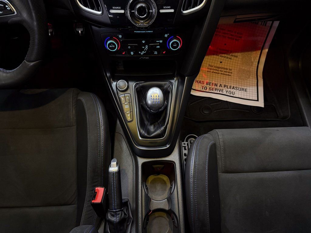 Used 2017 Ford Focus RS image 25