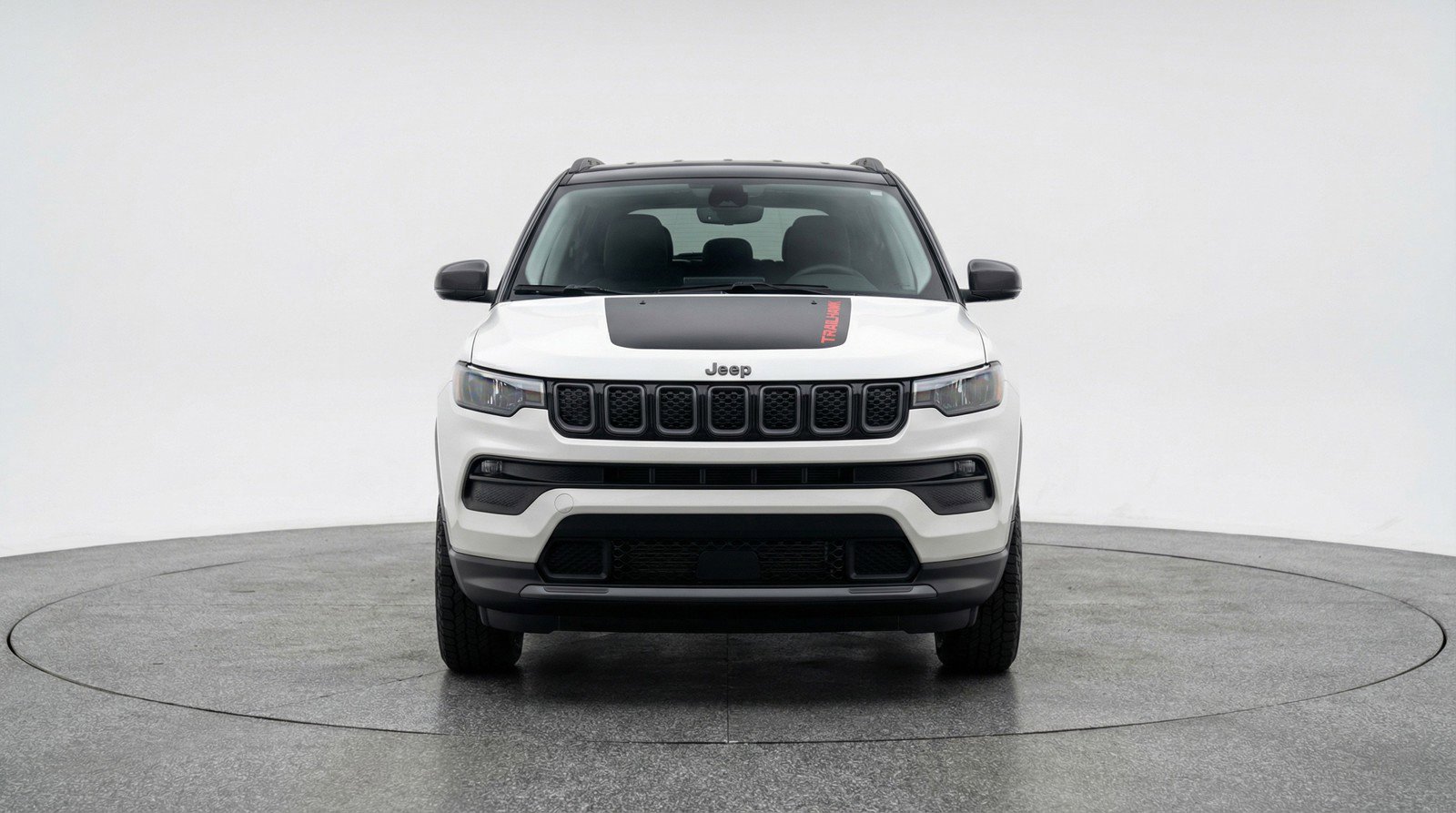 Used 2025 Jeep Compass Trailhawk image 2