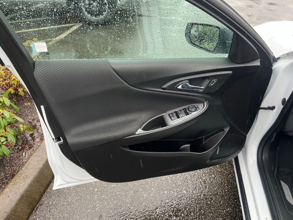 Used 2022 Chevrolet Malibu LS w/ LPO, Floor Liner Package FWD image 10