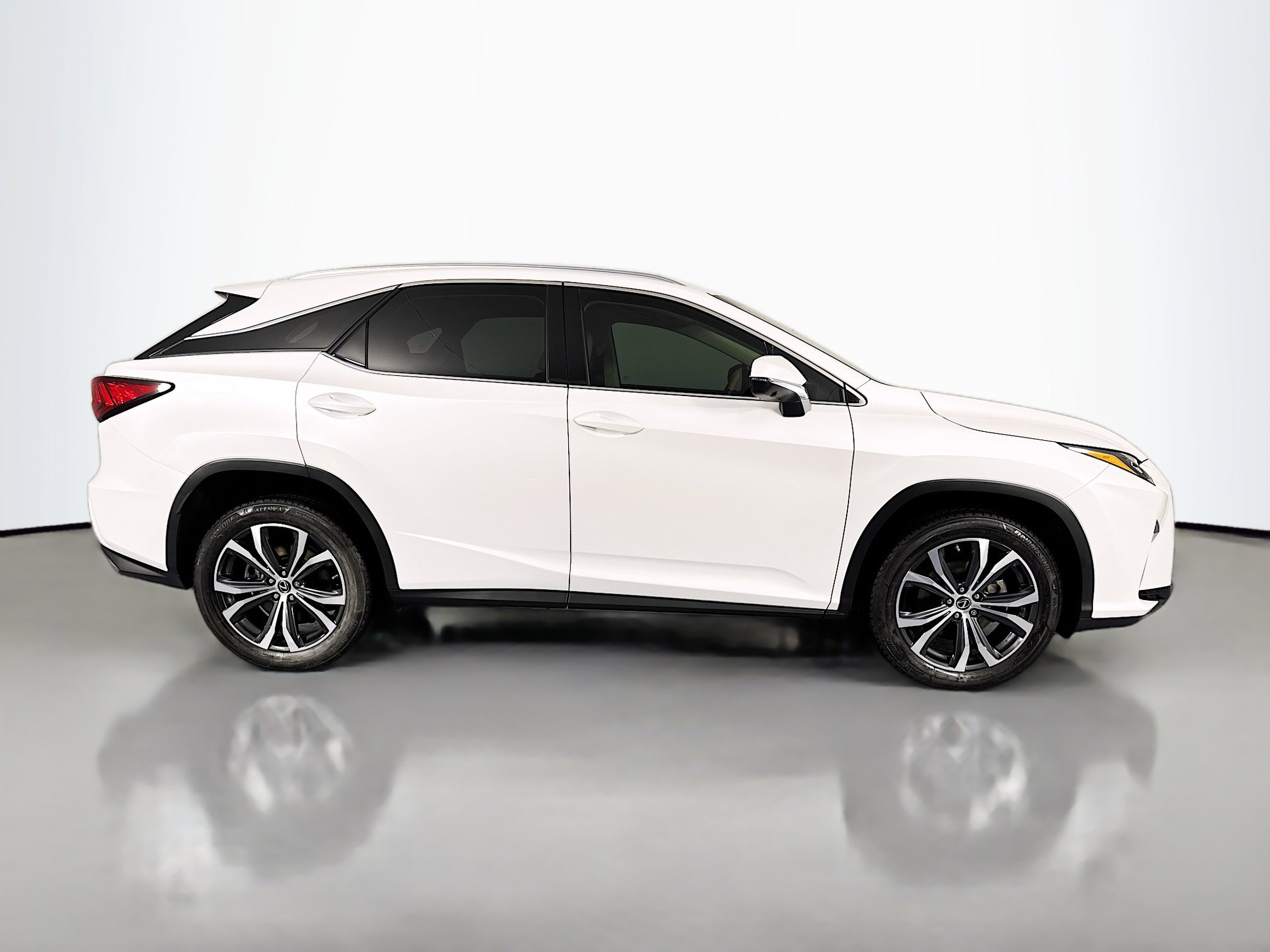 Used 2019 Lexus RX 350 AWD w/ Navigation Package image 4