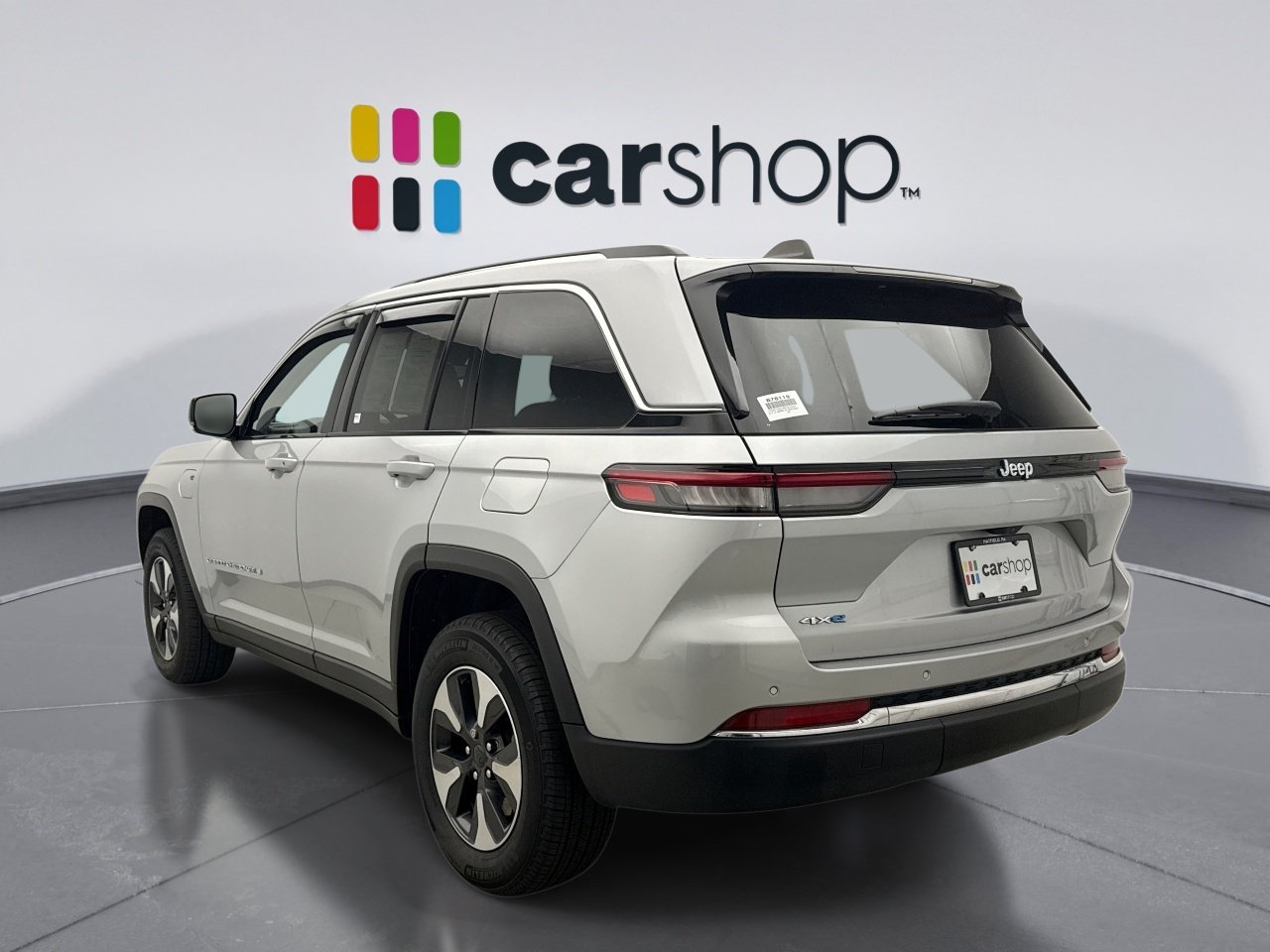Used 2024 Jeep Grand Cherokee Limited 4xe AWD/4WD image 3
