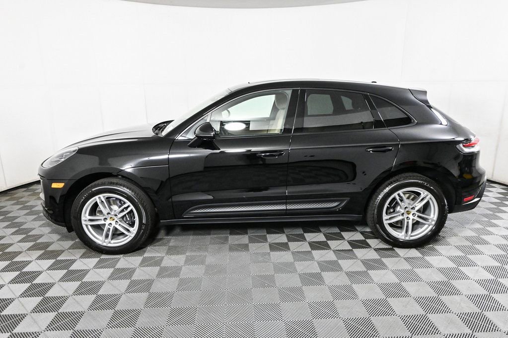 Certified 2026 Porsche Macan image 2