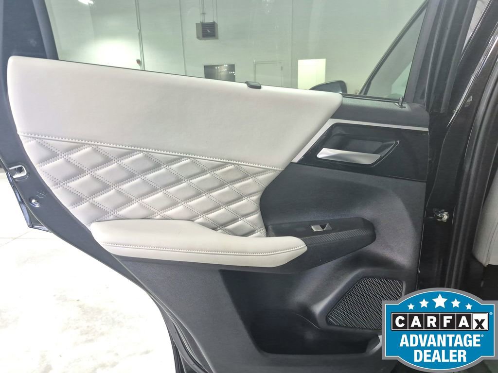 Used 2024 Mitsubishi Outlander SEL AWD/4WD image 20